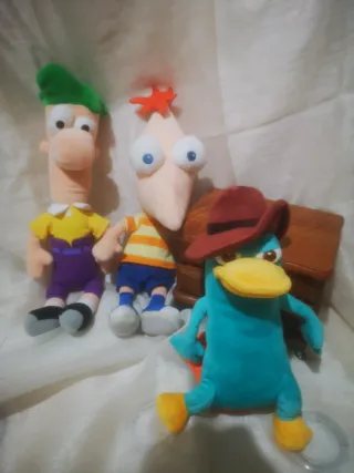 Lote de peluches Pheneas y Ferb