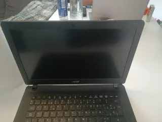 Portátil Acer para reparar o piezas.