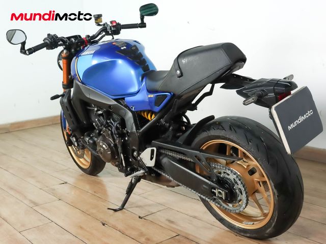 YAMAHA XSR 900