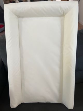 Cambiador de bebé Incluye funda