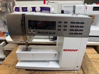 Máquina de coser Bernina 530