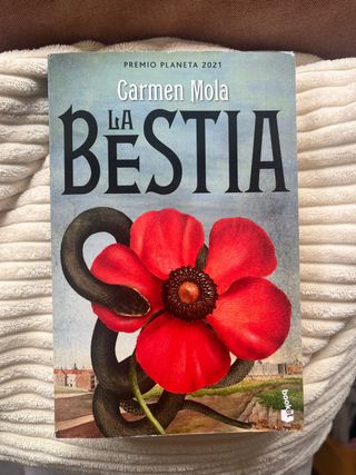 La Bestia:Novela galardonada con el Premio Planeta