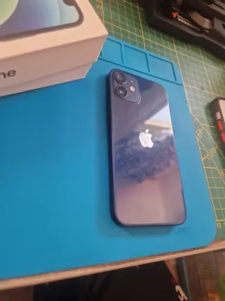 iPhone 12 mini 64 GB blu sbloccato