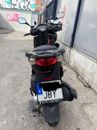 Honda SH125i Negra