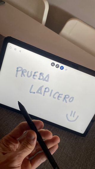 Tablet Lenovo P11 con Lápiz y Funda