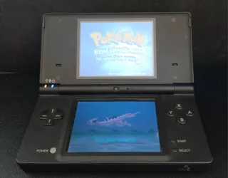 Nintendo DSi Negra + Cargador y Lápiz