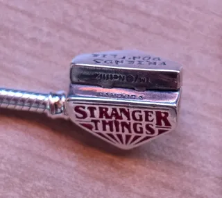 Pulsera Pandora Stranger Things