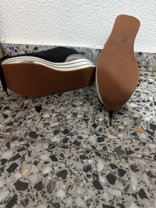 Zapatillas mujer negras y plateadas