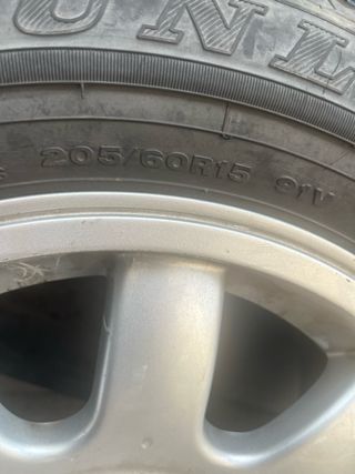 Llanta Dunlop 205/60R15