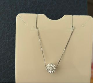 Collana con sfera glitterata