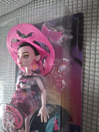 Muñeca Monster High Draculaura nueva