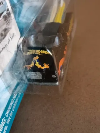 Johnny Lightning Surf Rods Camión Lava Mama's