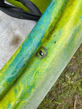 Kayak de aguas bravas con rotura