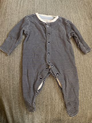 Pijama enterizo rayas bebé