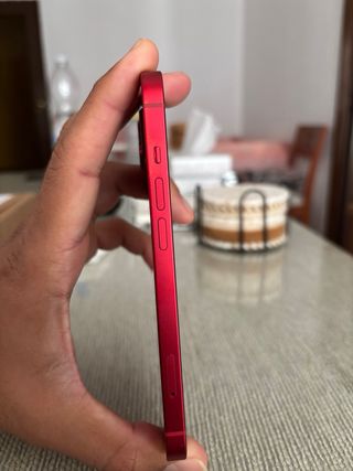 iPhone 13 256GB Rojo - Batería 85%