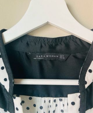 Blusa Zara lunares blanca y negra