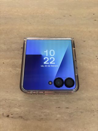 Samsung Galaxy Z Flip7 256GB Azul (2 meses de uso)