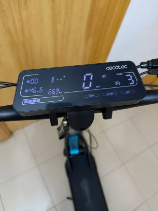 Patinete Eléctrico Cecotec Bongo Z City