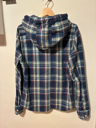 Camisa de franela con capucha Hollister – Talla M