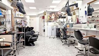 Local comercial en venta en Santa Rosa - Can Mariner en Santa Coloma de Gramanet