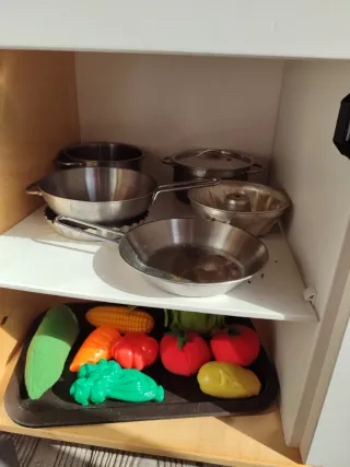 Cocinita IKEA con accesorios