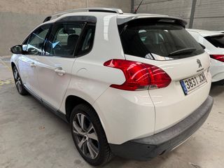 Peugeot 2008 ALLURE VTI 120Cv