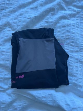 Mallas térmicas negras y rosas