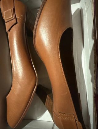 Tacones de piel marrones