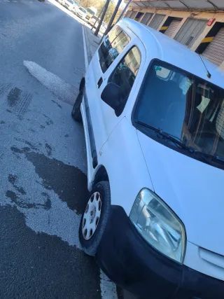 Peugeot e-Partner 2007