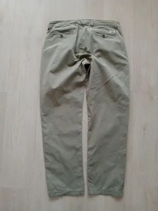 Pantalón chino hombre caqui verde militar