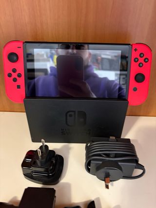 Nintendo Switch Rosso/Nero Completo