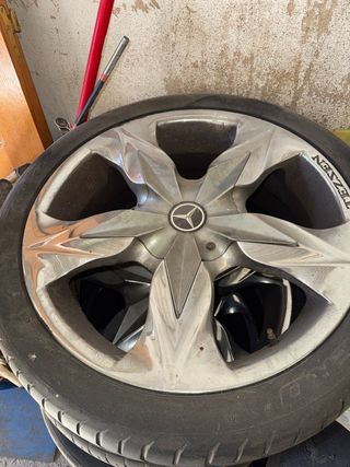 Llantas Mercedes Benz