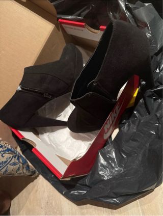 Botines de tacón negros