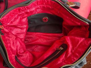 Bolso Negro Love Moschino