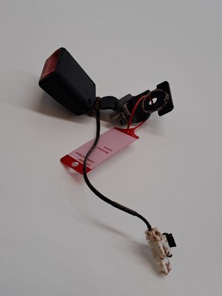 ENGANCHE CINTURON KIA XCEED (2)