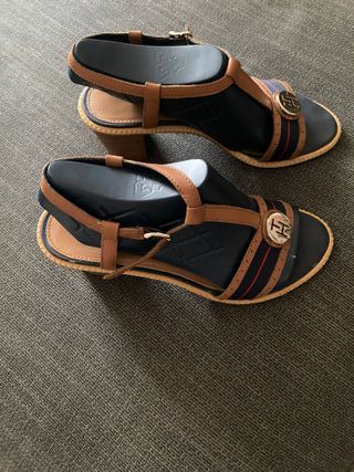 Sandalias Tommy Hilfiger Talla 37