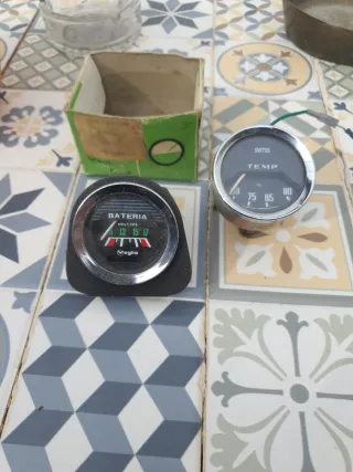 Reloj Batería Veglia Voltios antiguo