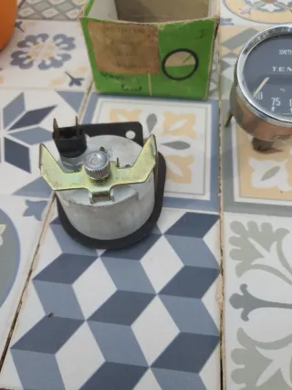 Reloj Batería Veglia Voltios antiguo