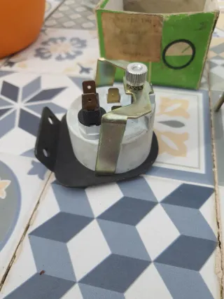 Reloj Batería Veglia Voltios antiguo
