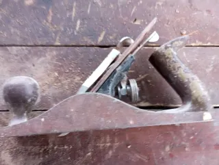 Cepilladora de madera antigua