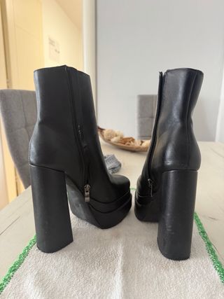 Botines Bosanova Plataforma Tacón Negro