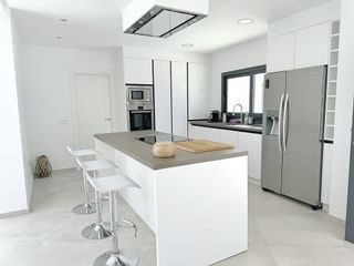 Chalet en alquiler en Elviria en Marbella