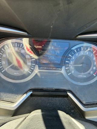 Maxi Scooter Negra y Plata Automática, honda forza