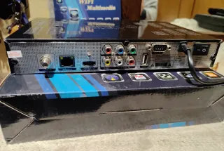 Decodificador SAT IRIS 9900HD