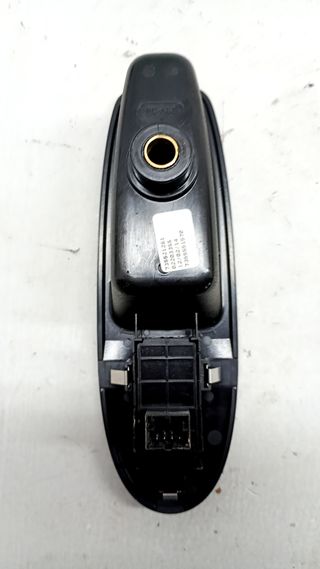 MANDO ELEVALUNAS TRASERO DERECHO FIAT 500 L (330)