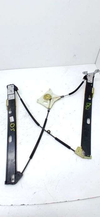 ELEVALUNAS DELANTERO DERECHO VOLKSWAGEN POLO (4)