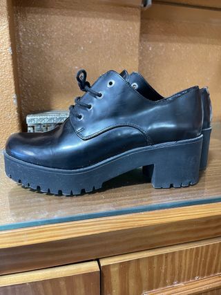 Zapatos negros plataforma talla 39