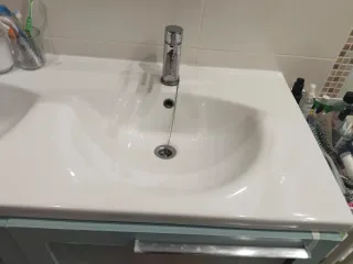 Mueble de baño madera y cristal