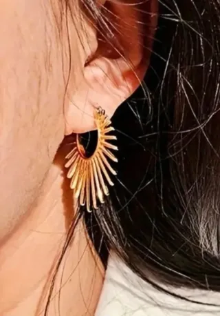 Orecchini a raggiera dorati