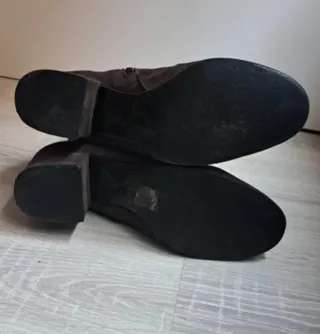 Botines de piel marrones